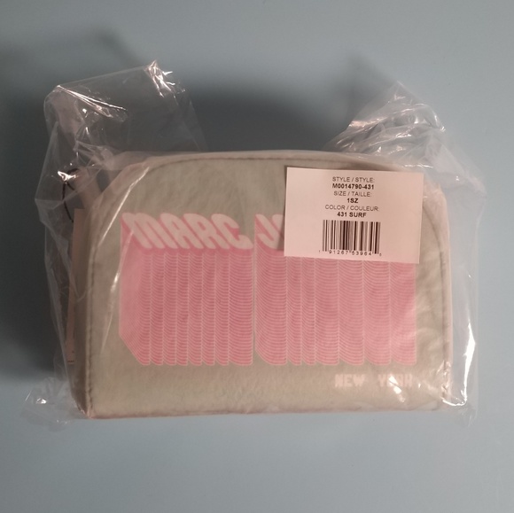 Marc Jacobs Crossbody Handbag - Picture 7 of 8